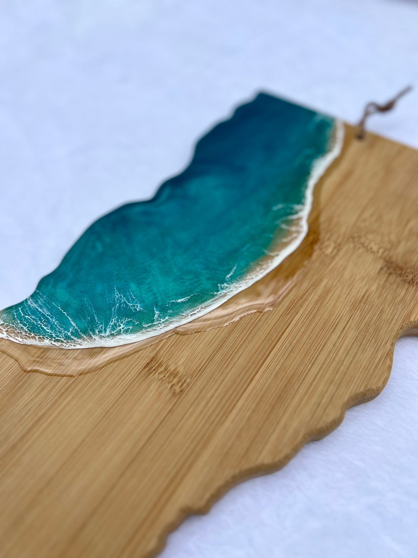State of Vermont Shaped Charcuterie Board - Atlantic Color Scheme