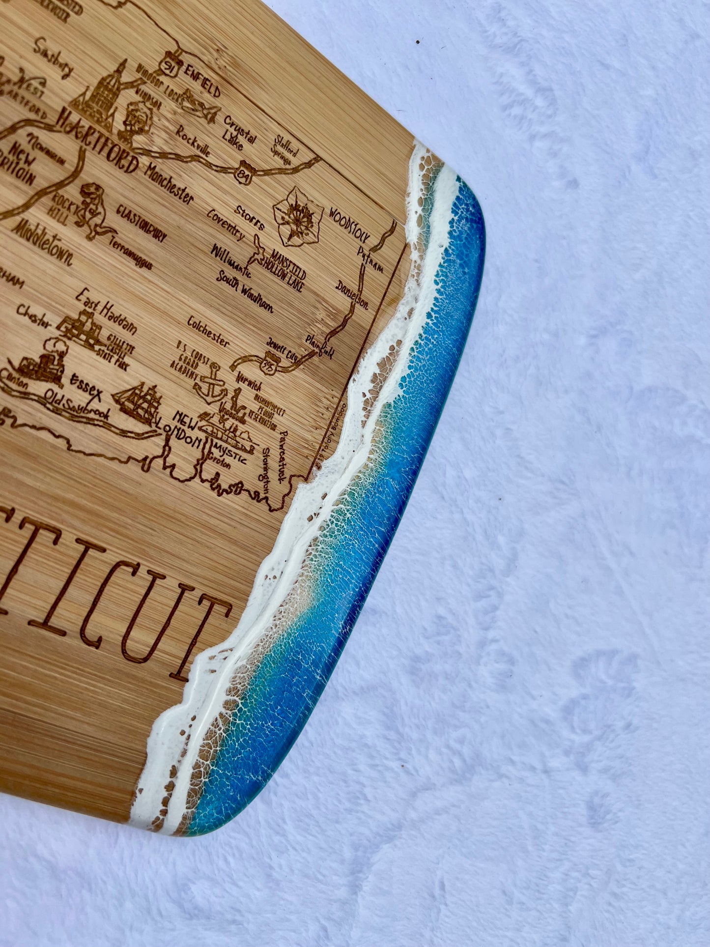 State of Conneticut Engraved Map Charcuterie Board-Nantucket Blues