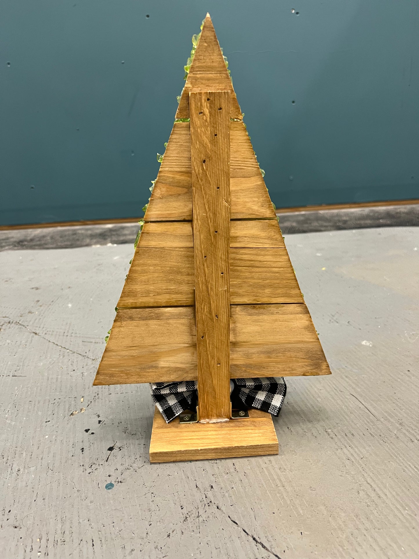 Green Crushed Glass Holiday Tree With Bow